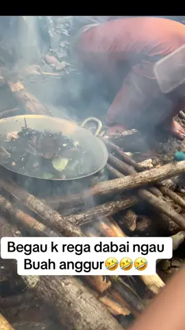 #ceritadabaianggur🤣🤣🤣#indumusahkatibassong #indurumahpanjai #induibantiktok #fypdongggggggg #soundviral #engkuyung 