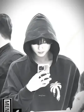 #jisung 📸📸 ib : @𝐜𝐡𝐰𝐞★ 