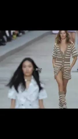 icônica!! vídeo não e de 2025!! #giselebündchen #giselebundchen #giselebundchenedit #2000s #2025 #moda #fashion #model #SuperModel #topmodel #runwaymodel #ubermodel #brasil #foryoupage #foryou