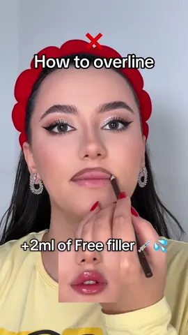 Lip tech for juicy lips #beautyblogger #makeup #fyp 