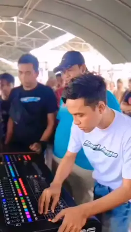 ketika owner madurace turun tangan jadi joki nya sound pabrikan sari jaya the best audio alhamdulillah juara 1 mixsing🤲🤲🤲#soundviral #fypシ゚ 