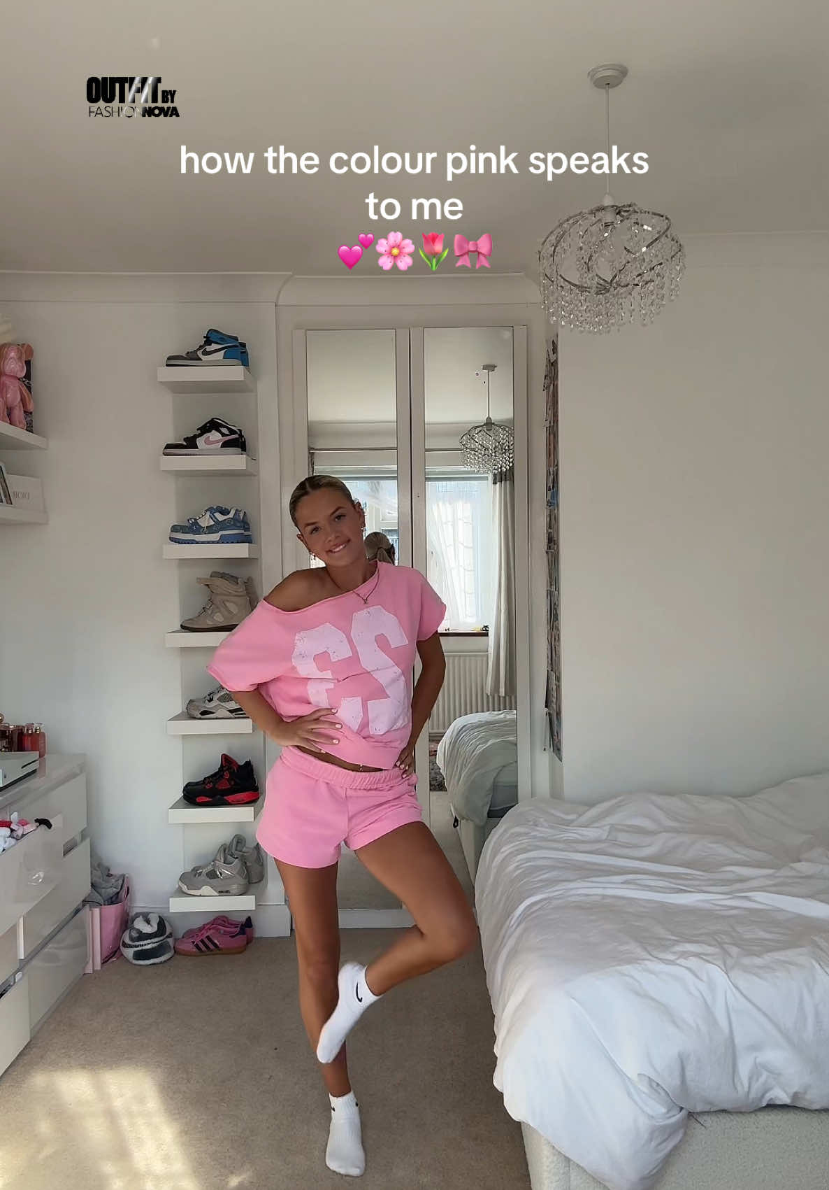 can you guess my fav colour @Fashion Nova 💕🌸🎀 ootd 1) 23 Off Shoulder Short Set Bubblegum Pink 2) Aaliyah Washed Lounge Jogger Fuchsia, Keep It Low Key Crop Top - White #pink #fashionnova #relatable #girls #fyp 