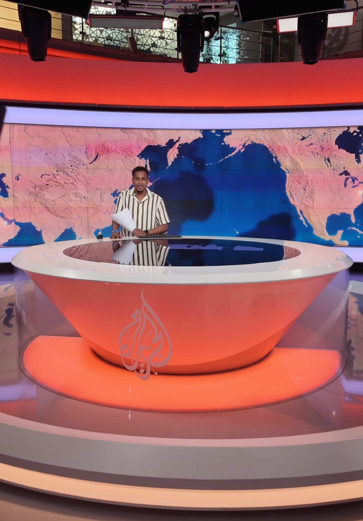 Today, I had the privilege of visiting the @Al Jazeera English — an experience I will truly never forget. As a journalist and digital content creator, stepping inside one of the world’s most respected newsrooms was both eye-opening and deeply inspiring. Witnessing how stories are shaped, how news is crafted, and how journalism continues to influence the world reminded me why I chose this path. This was journalism at its finest. Al Jazeera is not just a media organisation — it’s a powerhouse of truth, integrity, and global storytelling. What made this visit even more emotional was meeting the very faces I used to watch on screen back when I was a refugee in Dadaab. To sit among them, to hear their stories, and to see the energy behind the scenes was surreal. As a Somali and a citizen journalist, I left more motivated than ever to keep telling the stories that matter — with honesty, courage, and purpose. Al Jazeera — an incredible institution I’ve always admired. Today, I walked through its doors. #AlJazeera #JournalismAtItsFinest #DadaabToDoha #CitizenJournalist #MediaPower #TruthMatters #FromRefugeeToReporter Journalism at its finest. |#vira #fyp #viralvideos #somalitiktok #aljazeeraenglish 