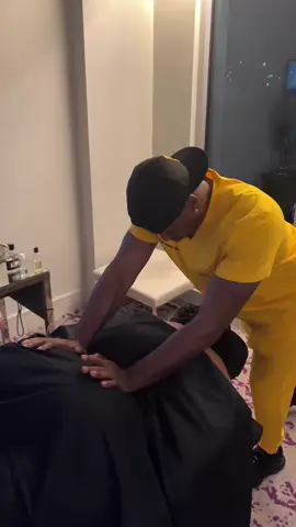 🙌🏾✨ 1st time client! and I’ll (let her review tell you the rest)  90 Deep tissue! Focal point (lower back/ hamstring)✨ #massagetherapy  #vacayexperience  #healinghands  #luxury  #fyp  #massage #grandbohemian  #CHARLOTTE