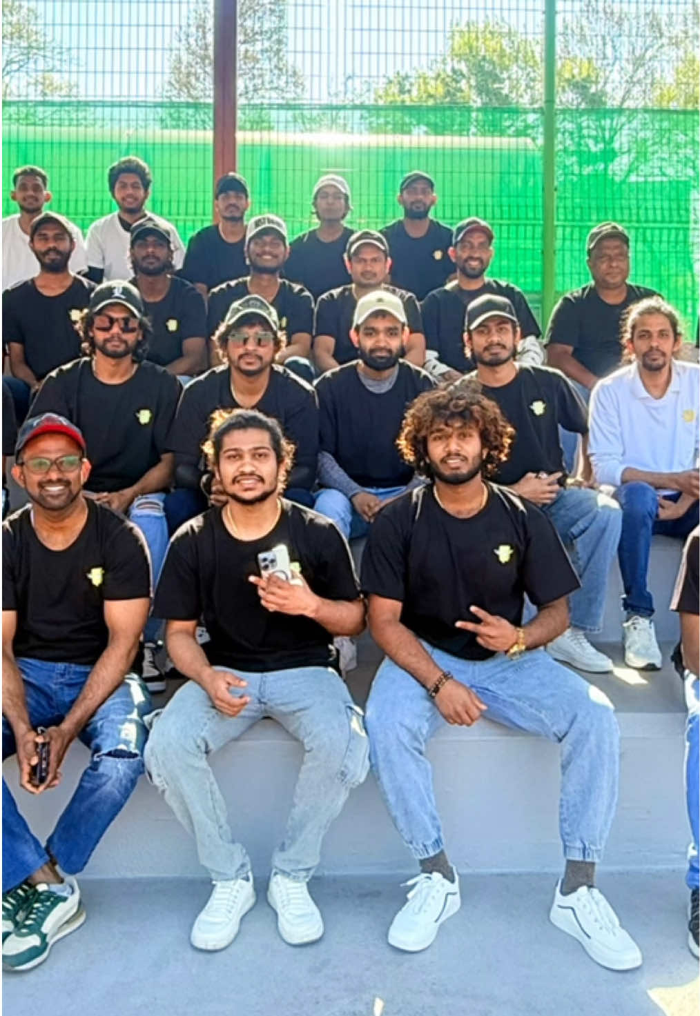 ලංකාවේ කොල්ලො 35ක් එක කැම්පැනියේ ඉන්නවා කියන්නෙ ඉතින් ගැම්මක් තමයි 😌🇰🇷🇱🇰💖#trendingvideo #trendingsong #foryoupage #foryou #goviral #onemillionaudition_tik_tok_srilanka 