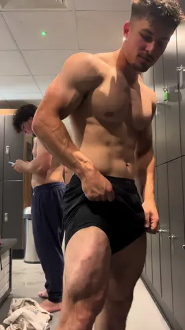 Chasing that sub 10% bf #physiqueupdate #asthetic #gym #fyp 