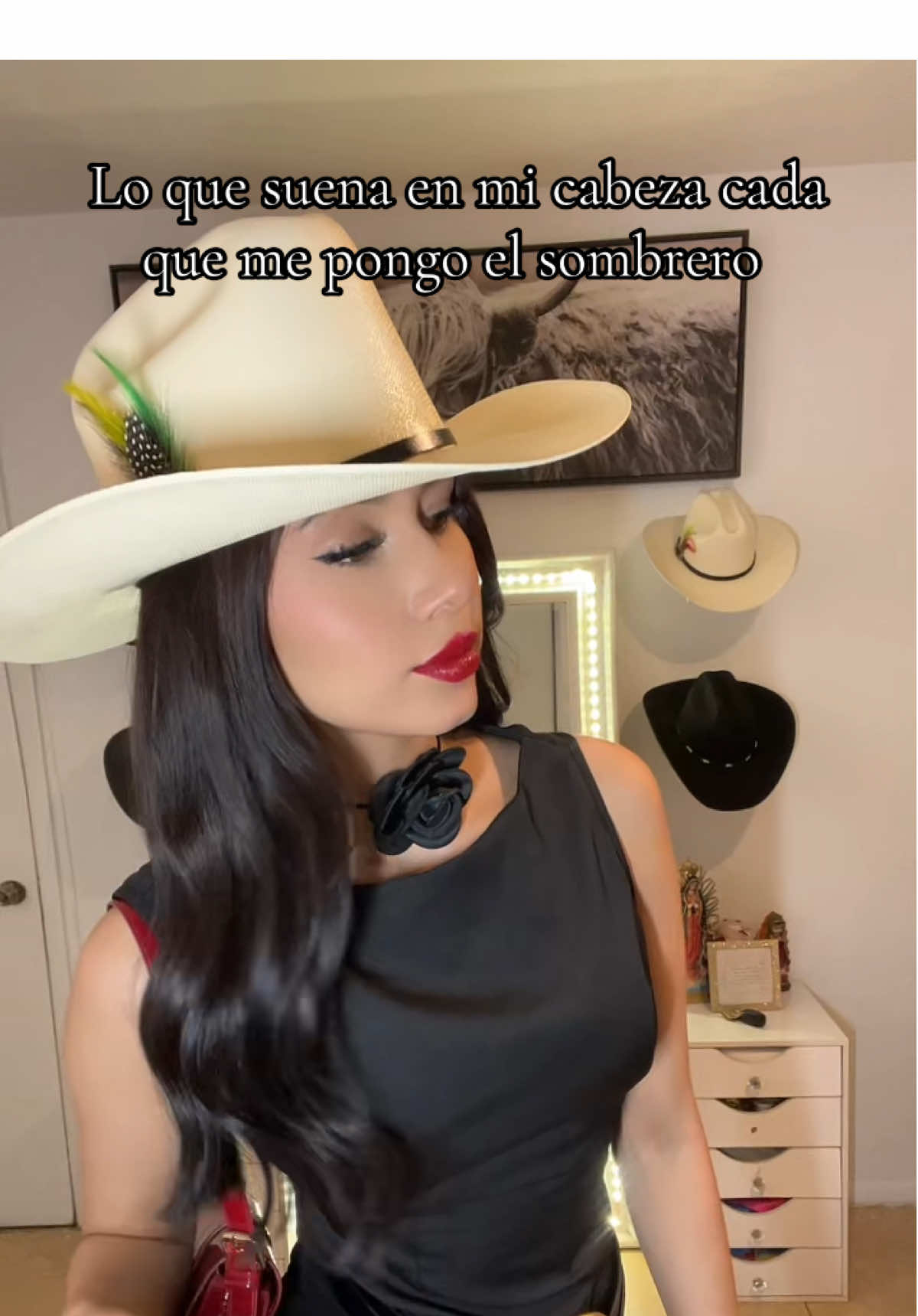 OOTD PARA SER LA DUEÑA DEL PALENQUE 🤠🐎 #vaquerafashion #westernstyle #zacatecas #panterbelico #losalegresdelbarranco #ootdfashion #inspooutfit #grwm #rancho #parati #westernwear #mexico🇲🇽 #viralvideo #outfitsinspo 