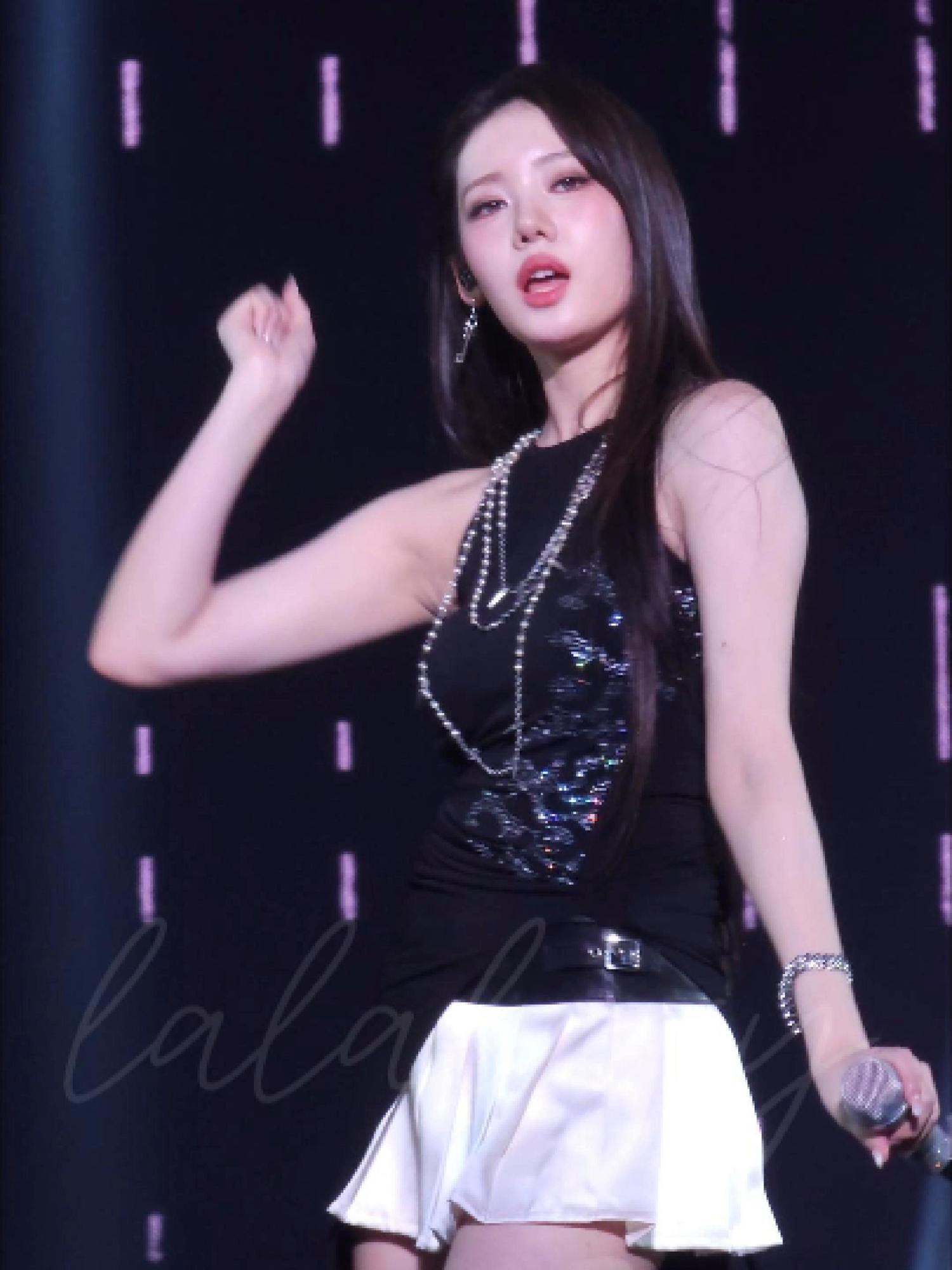 Rora - Clik Clak - 250517 Babymonster 1st World Tour 