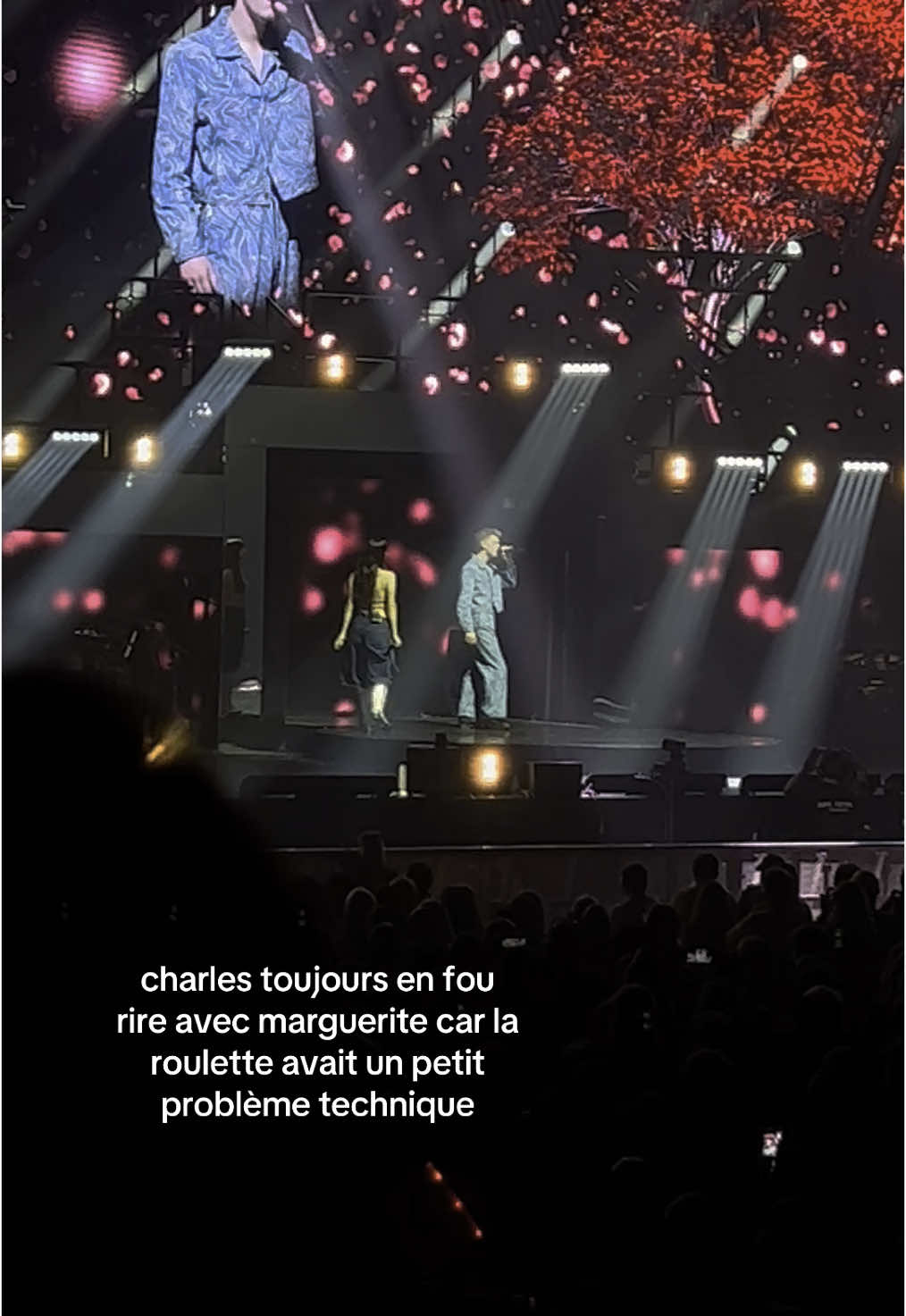 toujours il rigole dans ses tournées. c’est une dinguerie ils sont trop drôles 😂😂😂 #staracademy #concerts #foryouu #pourtoi 