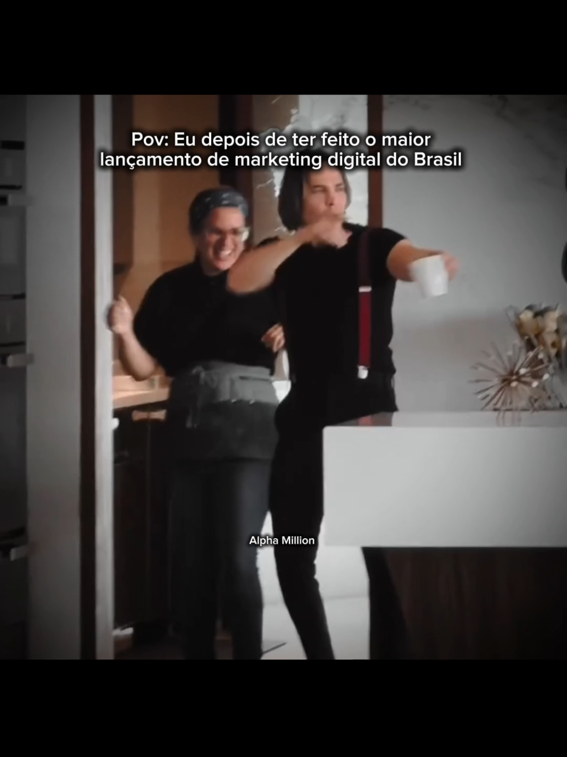 Thiago Finch 🏌🏻......................... . . . . . . #thiagofinch #marketingdigital #empreendedorismo #emprender #foryupage #mercadodigital #fyp 