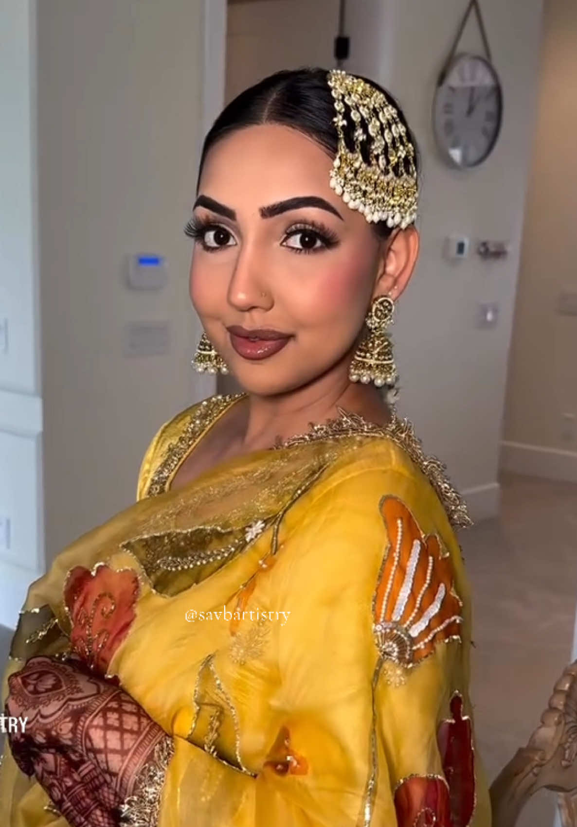 hair & makeup for @Tany Maiyan💛 #vancouvermakeupartist #indianbride #surreymakeupartist 