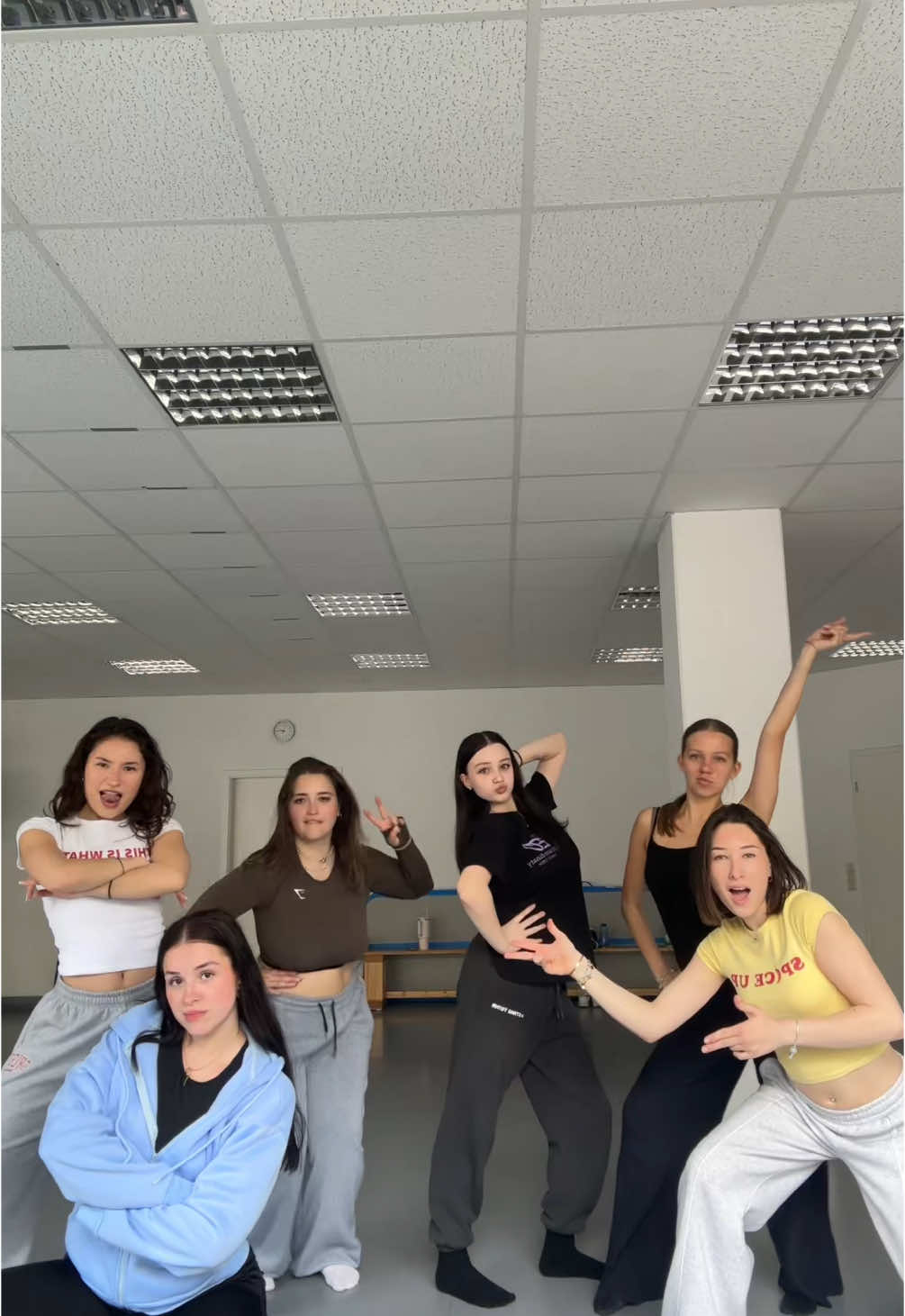 😎😎 #gangnamstyle #dance #dancers #trendingvideo #fyp #trends #dancecrew #psy 