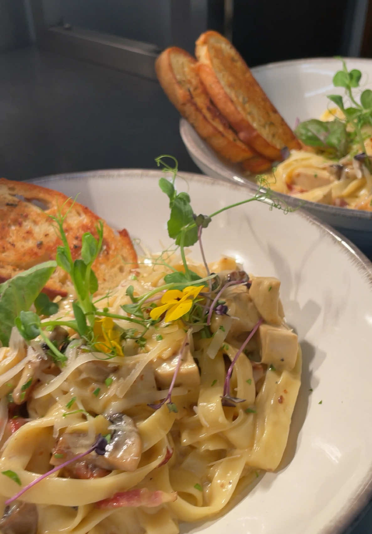 Not your nonna’s carbonara… this one’s got an Irish twist 🇮🇪🔥 creamy, smoky, and seriously addictive. 🍝☘️ #I#IrishCarbonaraP#PastaTokF#FoodTokT#TikTokEatsC#ComfortFoodF#FusionFoodP#PastaLoverC#CreamyPastaB#BrunchTokD#DinnerIdeasC#CheesyGoodnessB#BaconLoversI#IrishFoodP#PastaGoalsfoodiefinds  #cork #f#fürdich #reels 