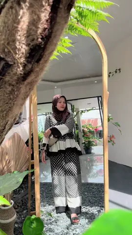 Rafella one set mitif ankel bagus polll #onesetrayon #onesetmurah #oneset #bajumurah #baju 
