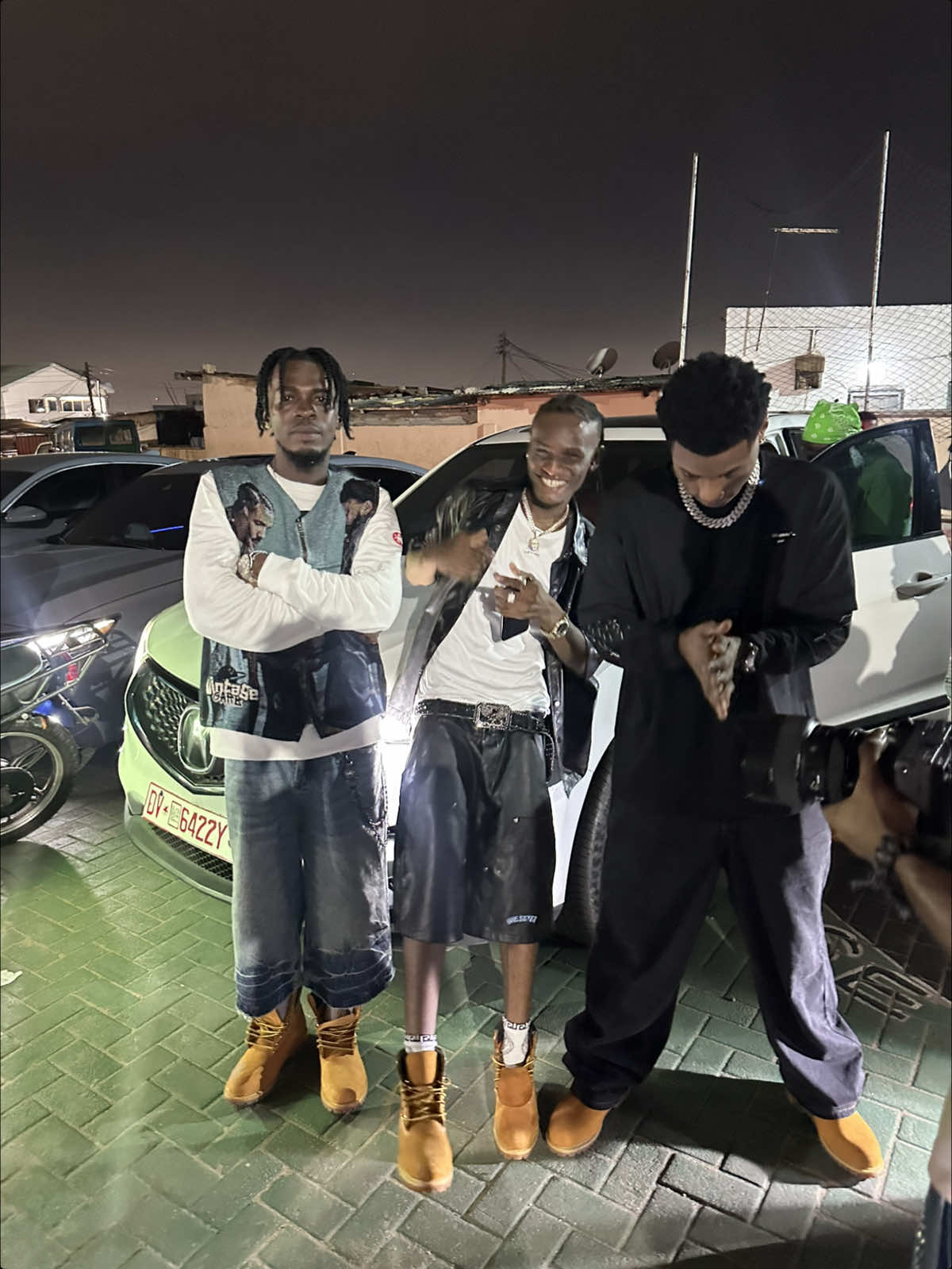 Dropped a banger w/ my bros @KAPELLA TTM 🎙️ @21 KELLY #SLIDE OUT NOW!  #explore #tiktokghana🇬🇭 #fyppppppppppppppppppppppp #milona 