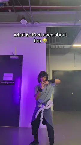 sasuke + naruto = gnarly 😭 #d4vd #invincible 