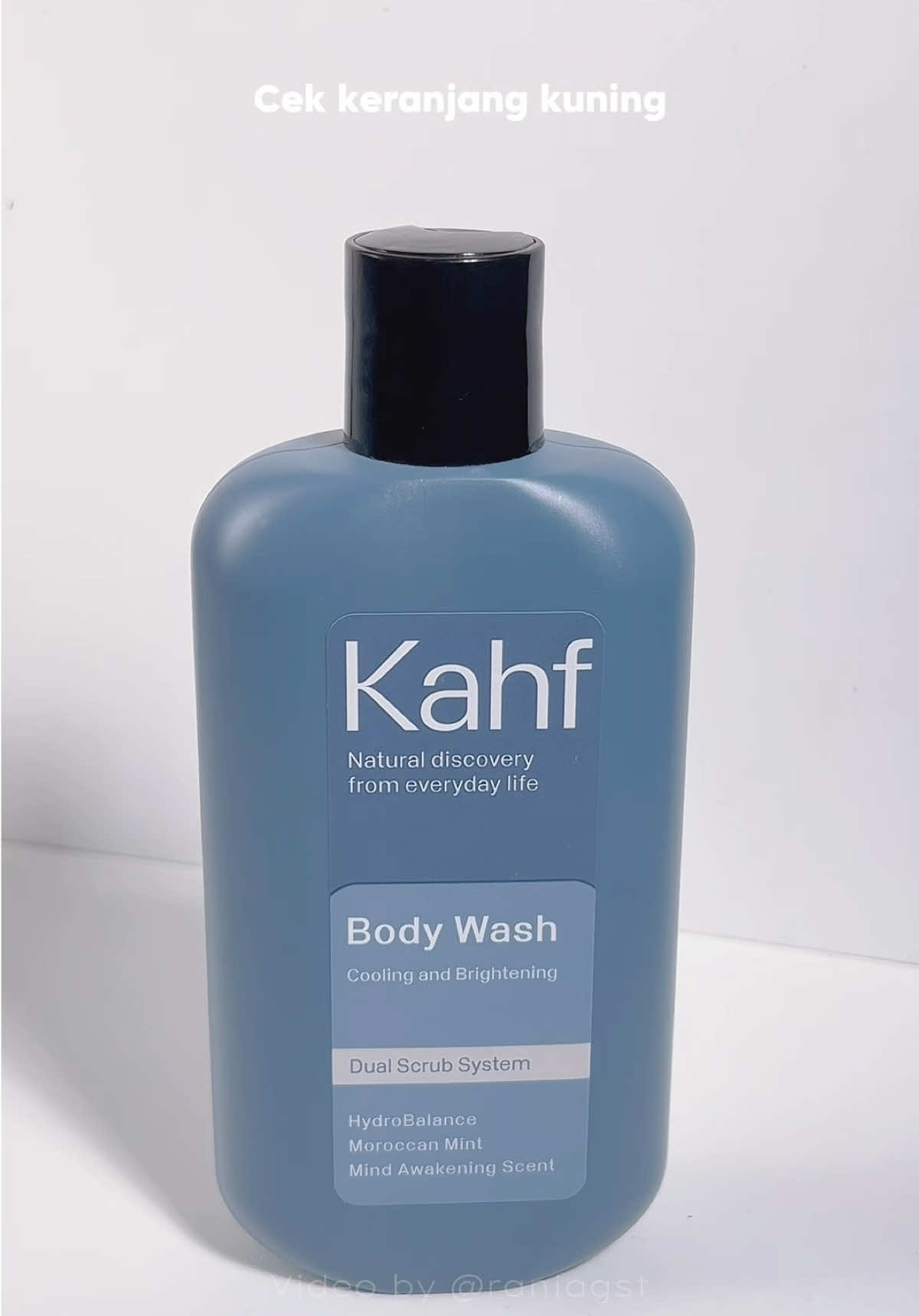 Nah ini mih body wash khusus cowok! #kahf #kahfbodywash #bercuanbersamaparagon #bodywash #kahfeveryday 