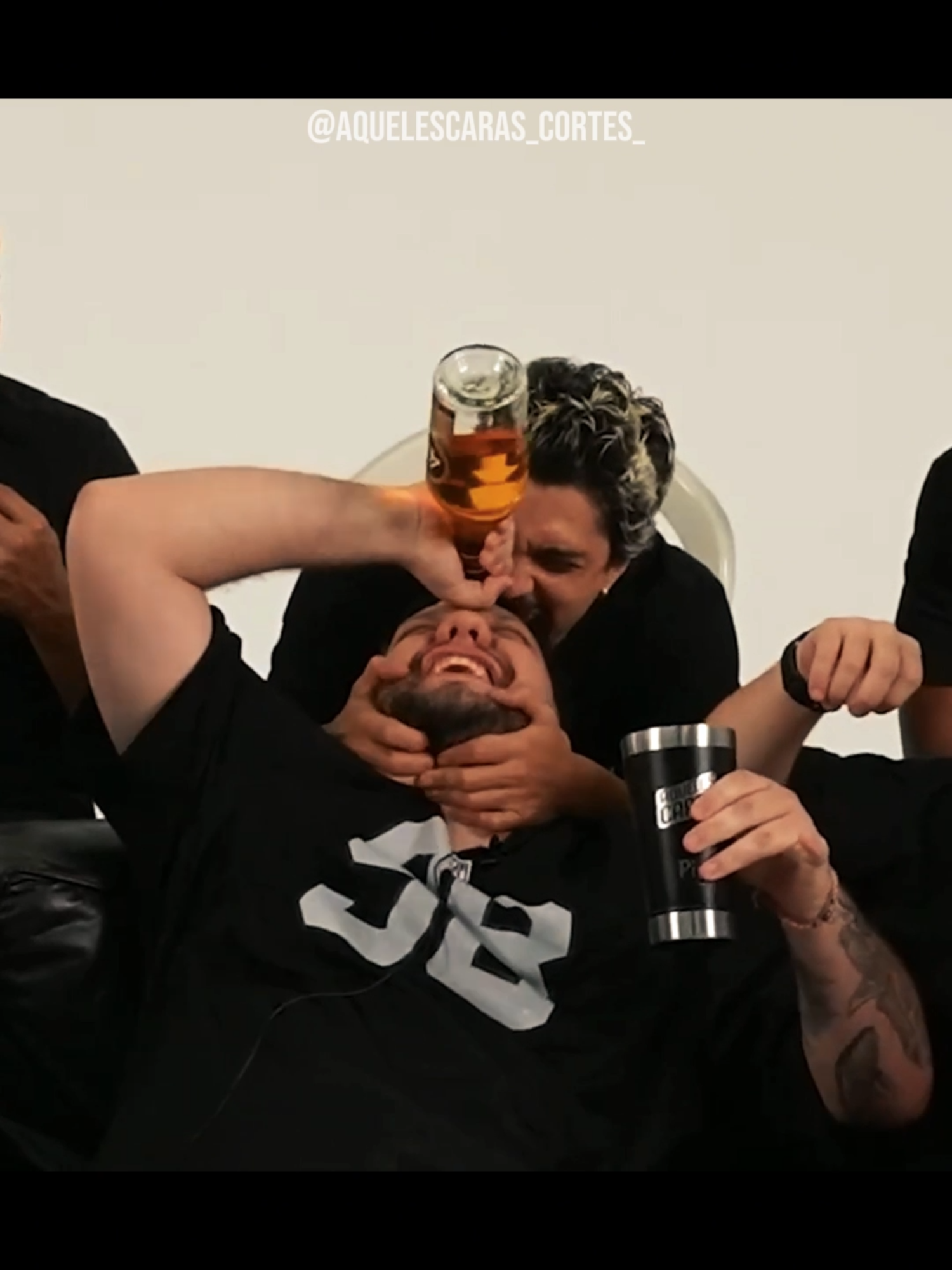 Muito bom KKKKKKKKKKKKK #aquelescaras #chicomoedas #chico #cocielo #copacirrose #humor #fyp