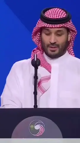 كلمة الأمير ‎#محمد_بن_سلمان في منتدى الاستثمار عظيمة: 1- تحدث باللغة العربية اعتزازاً وشموخاً. 2- قدّر العلاقة مع أمريكا بالموقف والتاريخ. 3- افتخر بالمنجزات السعودية. 4- قدم درس اقتصادي للتحول في 3 دقائق. 5- عرّج على أكثر من 10 أرقام مهمة. 6- بدأ بالترحيب وختم بالترحيب. اعطانا طال عمره درس في تحدث القادة 
