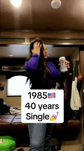 American old woman single #freewoman #lonelywoman 