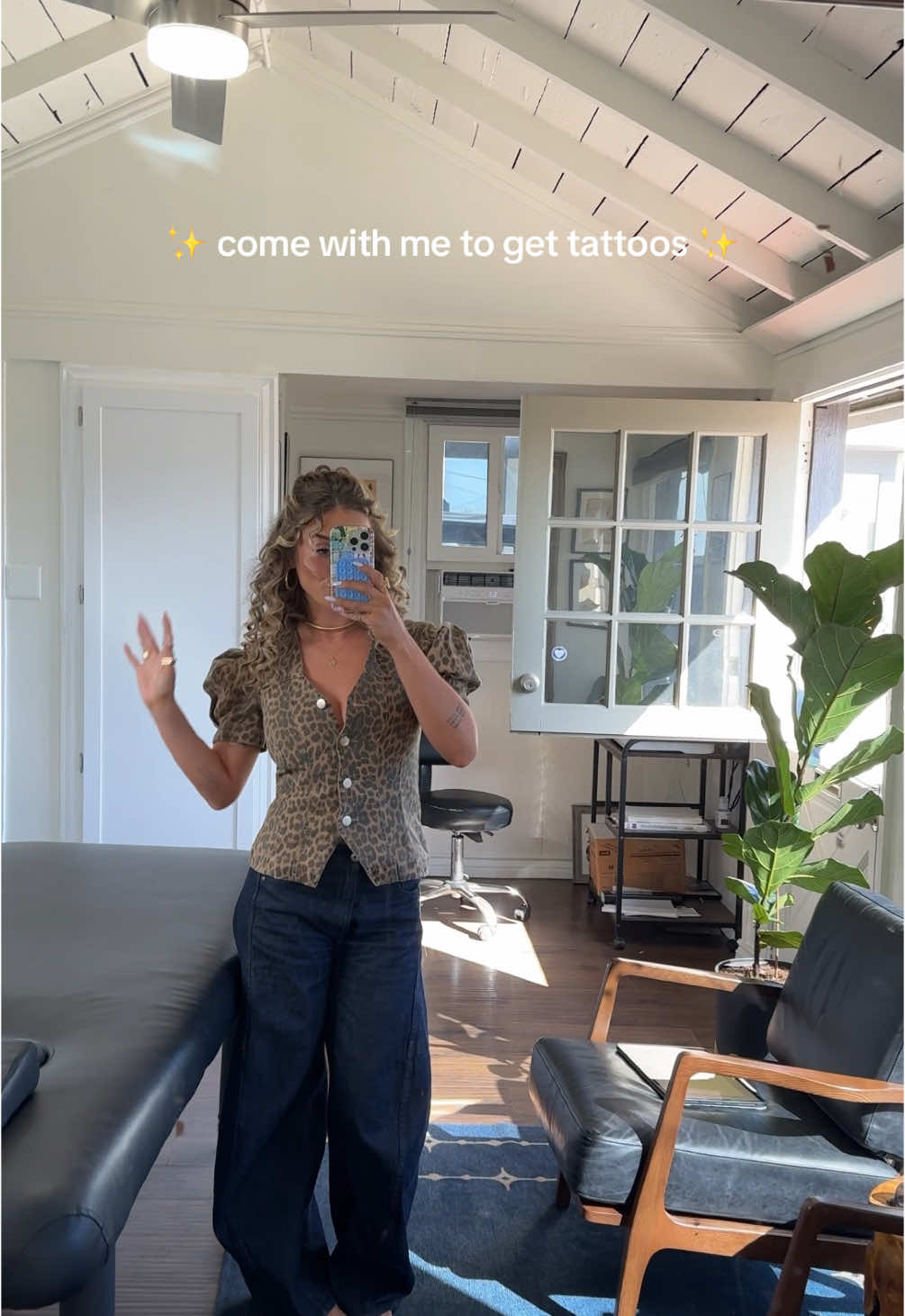 lil tattoo vlog! 🫶🏼✨ done by @Rick Coury #Vlog #minivlog #tattoos #tinytattoo #comegetatattoowithme #comewithme #diml 