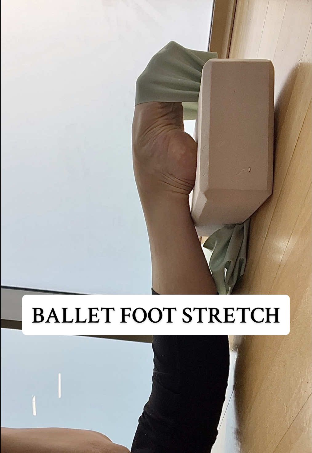 I used to struggle with staying consistent, but then I found this simple trick... ✅ band ✅ block ✅ only 2-minutes And voila! My foot arch and ankle flexibility hugely improved! Plus no more stiff ankles after a long day in the studio and that was a game changer 🙏🏼  I wasn’t born with the beautifully defined, high arch and flexible toes desired by dancers and which some very fortunate people have, whether they’re dancers or not! I have a small amount of hyper-mobility in my knees and a lot in my arms. But feet. No. But they are strong, they and they did support my ballet and contemporary dancing and now teaching career (thank you feet). This exercise helped enormously and is now a stretching relief. It is extreme, you must go about it carefully with the correct technical alignment and band placement.  You may not have an extreme high arch and pointed foot but you CAN greatly improve your range and unlock your full capabilities with the right exercises and stretches.  👉🏼 This is an intense stretch for the ankle and top of the foot. If you experience pain in the Achilles when doing this, lessen the intensity or keep a small bend in the knee. Please don’t push through sharp pain. There is more to developing foot and ankle flexibility and mobility than this one stretch alone BUT it is a great place to start, especially for dancers and it’s my daily ritual. Tell me, were you gifted with a wonderfully defined arch or did you always find feet a struggle as a dancer? Or am I the only one? 😂 Follow for ballet-inspired flexibility and mobility training 🩰 #flexibilitytraining #balletfeet #footstretch #footflexibility #ballet 