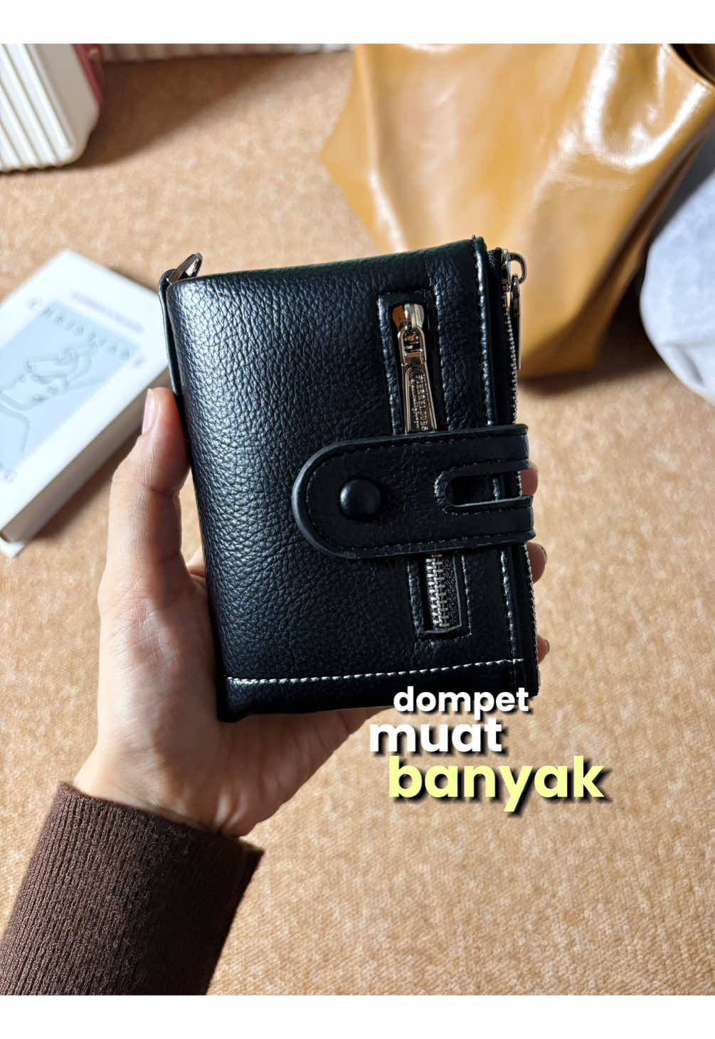 dompet banyak slot kartu, muat banyakk dan bisa dikancing #dompetunisex #dompetmuatbanyak #dompetbanyakslot #dompetbanyakruang #dompetlipat #dompetmurah #dompetbaellerry 