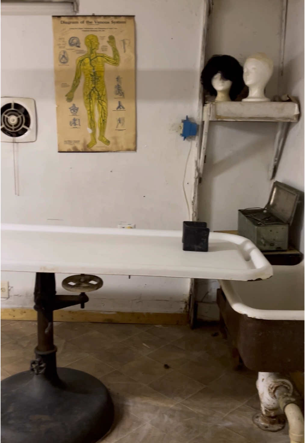 Exploring an abandoned funeral home that closed after the owner passed away. With it unexpectedly closing, everything was still left inside for us to explore! #abandonedplaces #forgottenplaces  #abandoned  #urbex  #funeralhome  #creepy  #casket   #urbanexploring  #embalmer 