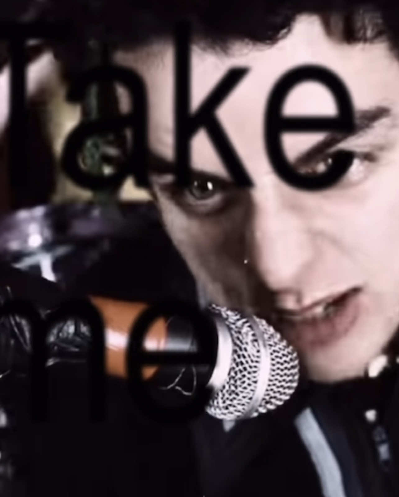 Longview >>> #fyp #foryoupage #longview #greenday #brat #greendayedit #punk #music #xyzbca #abcxyz 