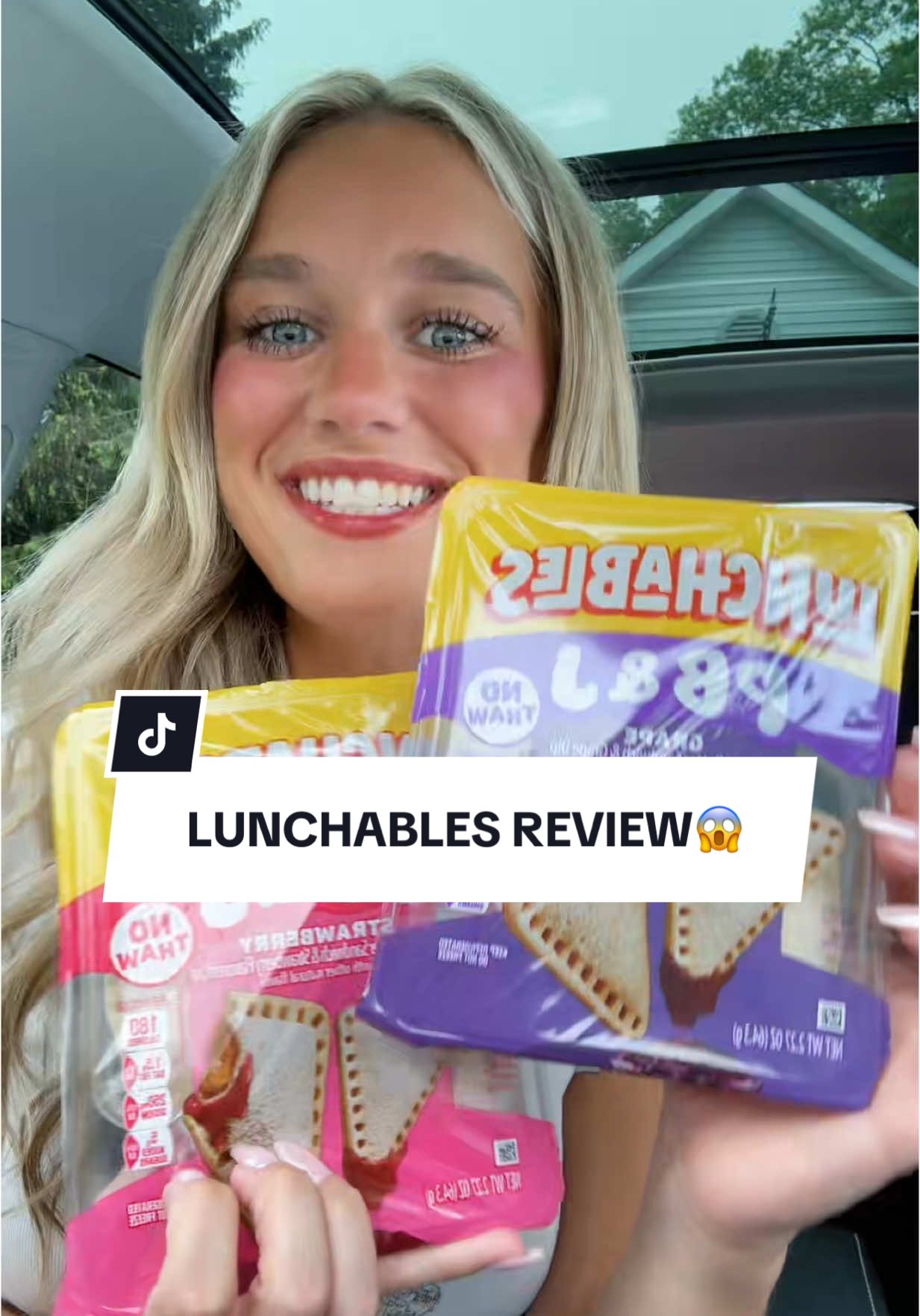 Reviewing the new PB & J Lunchables!!😱😩🤭😔 This is HONESTLY a pass for me. I loveeee lunchables but this one didn’t hit for me! #lunchables #lunchable #lunches #lunchideas #boxlunch #kidslunch #kidslunchideas 