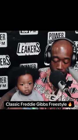 Imagine sitting on your dads lap while he drops nothing but heat. Classic Freddie Gibbs freestyle from 2019 on la leakers 🔥 #freddiegibbs #laleakersfreestyle #hiphopfreestyle #rapmusic #rappersoftiktok 
