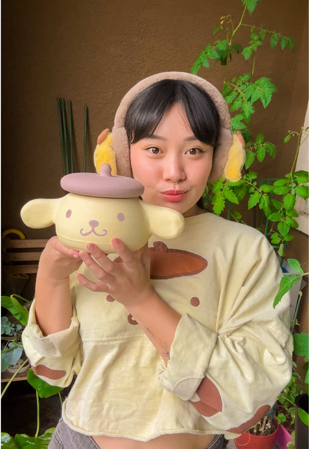 Pompompurin supremacy!! 💛🐶🌼 But also rallying for Pandapple and Sweetcoron to rise up the ranks so we can get more merch!  Which character are you voting for? #ceramicjar