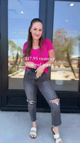 Clearing out the last of these jeans! Under twenty bucks, size up from your even store size 💕