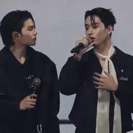 เก่งมากทั้งคู่เลย ถูกค้นพบอีกเยอะๆเลยนะ  ㅠㅠ ( #williamest #วิลเลี่ยมเอส #williamjkp #est_rvp #lolfanfest2025 )