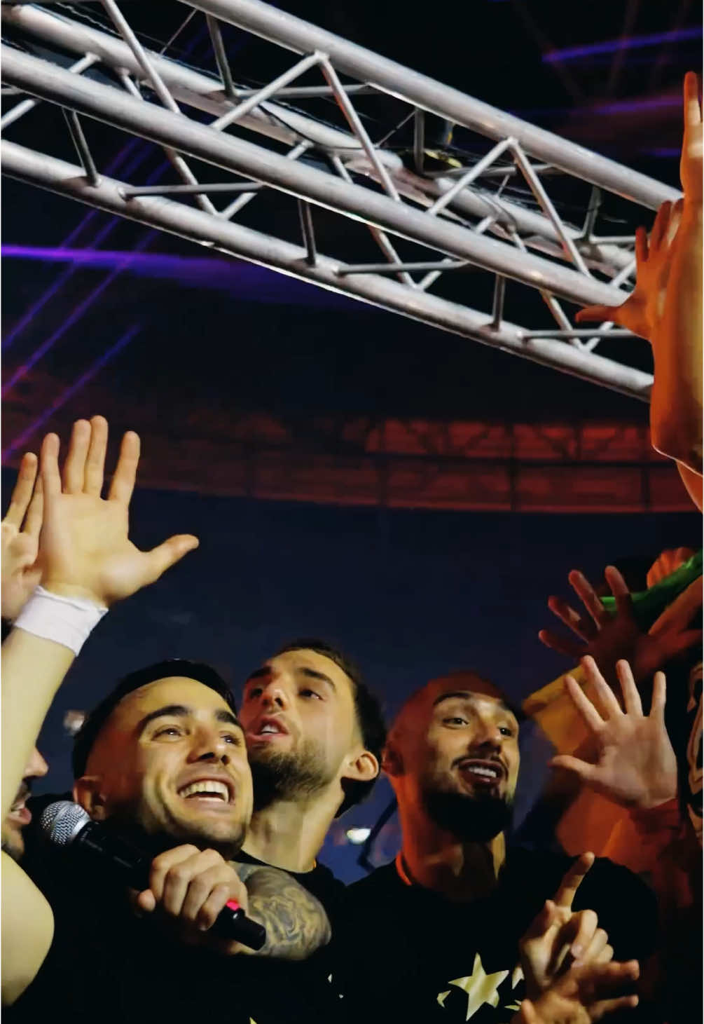 Isındık mı? 🙂 O zaman devam ediyoruz! 🕺🏻 #Galatasaray 