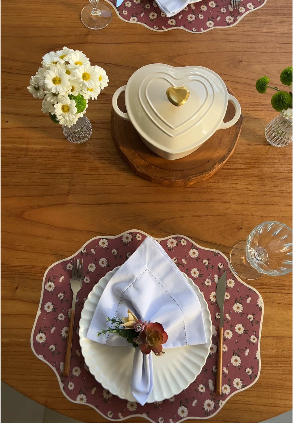 Uma jovem senhora com sua panelinha de coração 🤏🏾 #fyp #foruyou #rotinadecasa #cozinha #donadecasa #rotina 