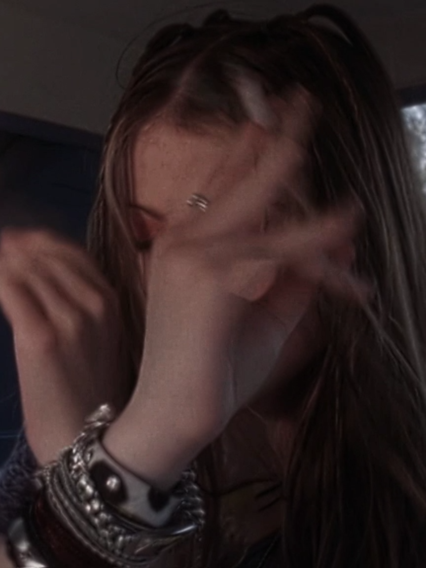 petals.     cc twx @b6asted #wendypeterson #wendypetersonedit #wendymysteriousskin #wendymysteriousskinedit #mysteriousskin #mysteriousskinedit #michelletrachtenberg #michelletrachtenbergedit #aftereffects #ae #aeedit #aestheticedits #fyp #fypシ #foryoupage #omgpage #trending #views #xyzabc