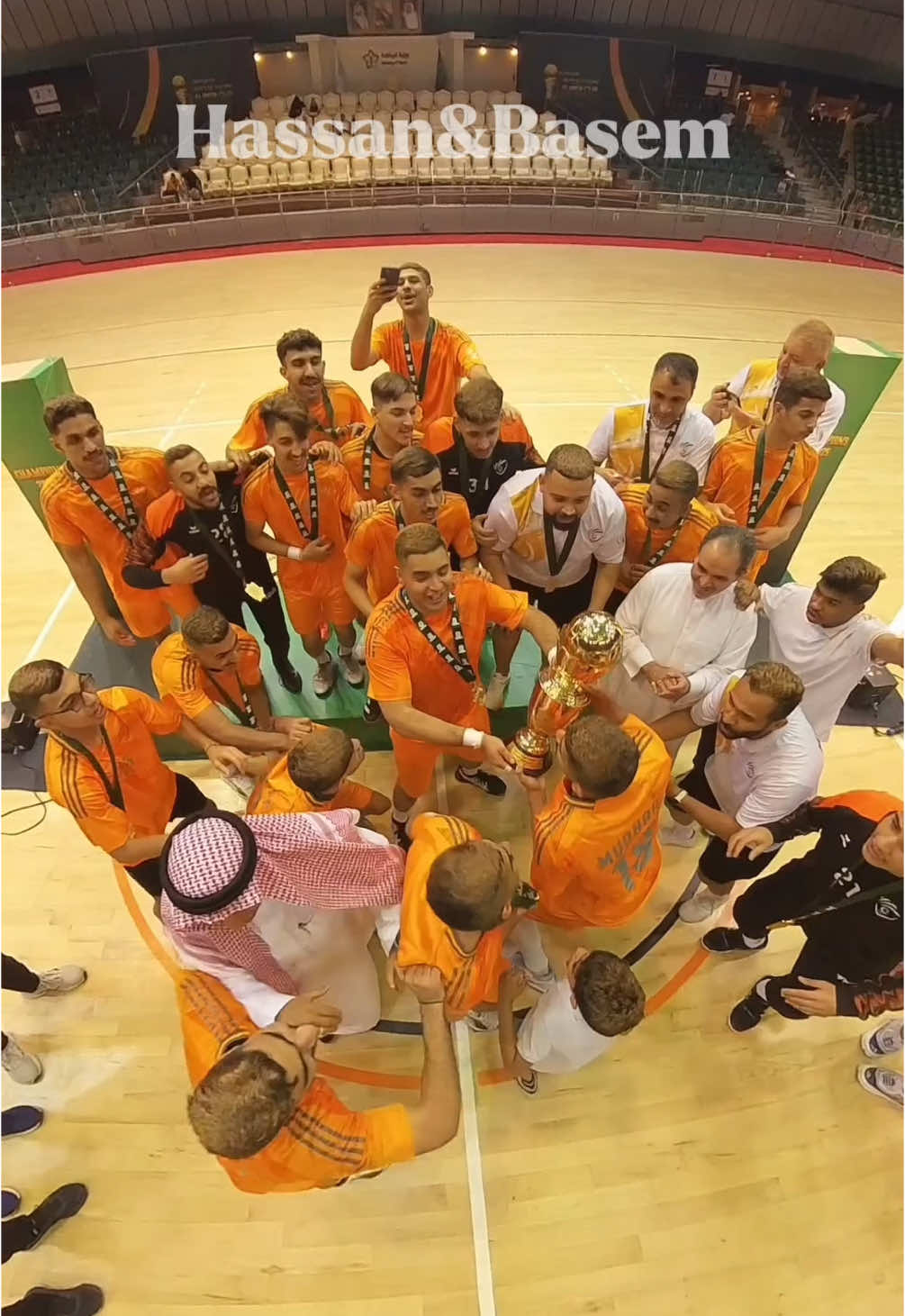 تصوير بكاميرا 360 من تتويج شباب مضر بكأس النخبة للشباب 🧡🧡  #مضر #الشعب_الصيني_ماله_حل😂😂 #اكسبلور 