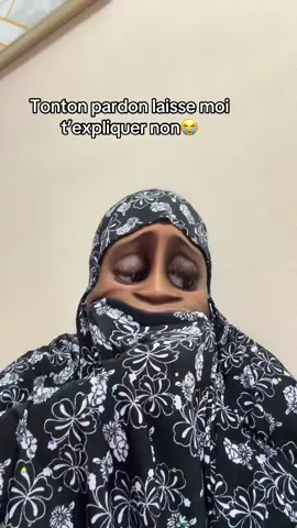 Personne n’est épargné avec lui 😂😂#pourtoii #fyppp #humor #funny #videoviral #france🇫🇷 #cotedivoire🇨🇮225 