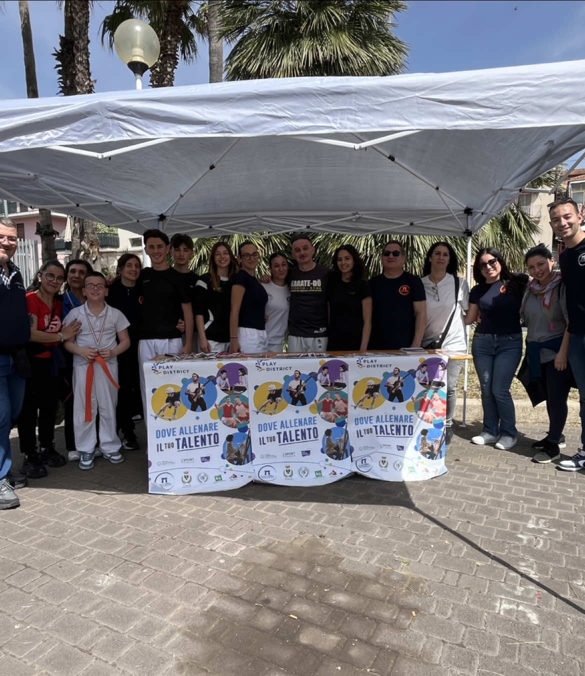 “Misterbianco in festa” un momento civico, nella piazza del quartiere, di sport e divertimento. @Sport e Salute  #playdistrict  #spazicivici 