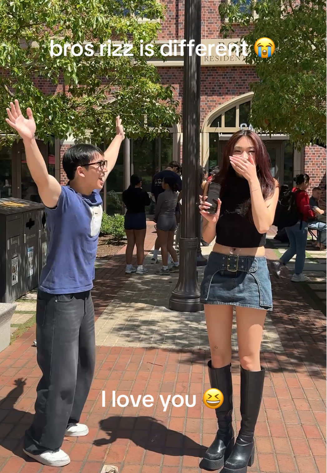 surely she fell in love w me, right guys? 😅✌️ @char #meme #prank #freewill 