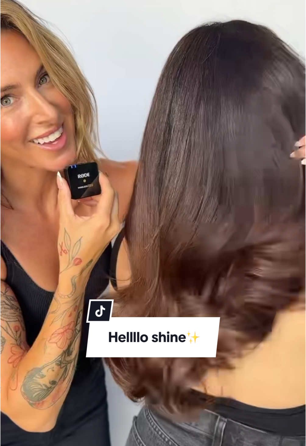 Naked Gloss Shine Oil and Shades EQ are a match made in heaven for that shiny, silky, healthy looking glow we’re all obsessed with ✨ Snag it now at @SalonCentric May 19-20 for  20% off the entire Redken brand!   #RedkenShadesEQ #NakedGlossOil #Redken #shadeseq 