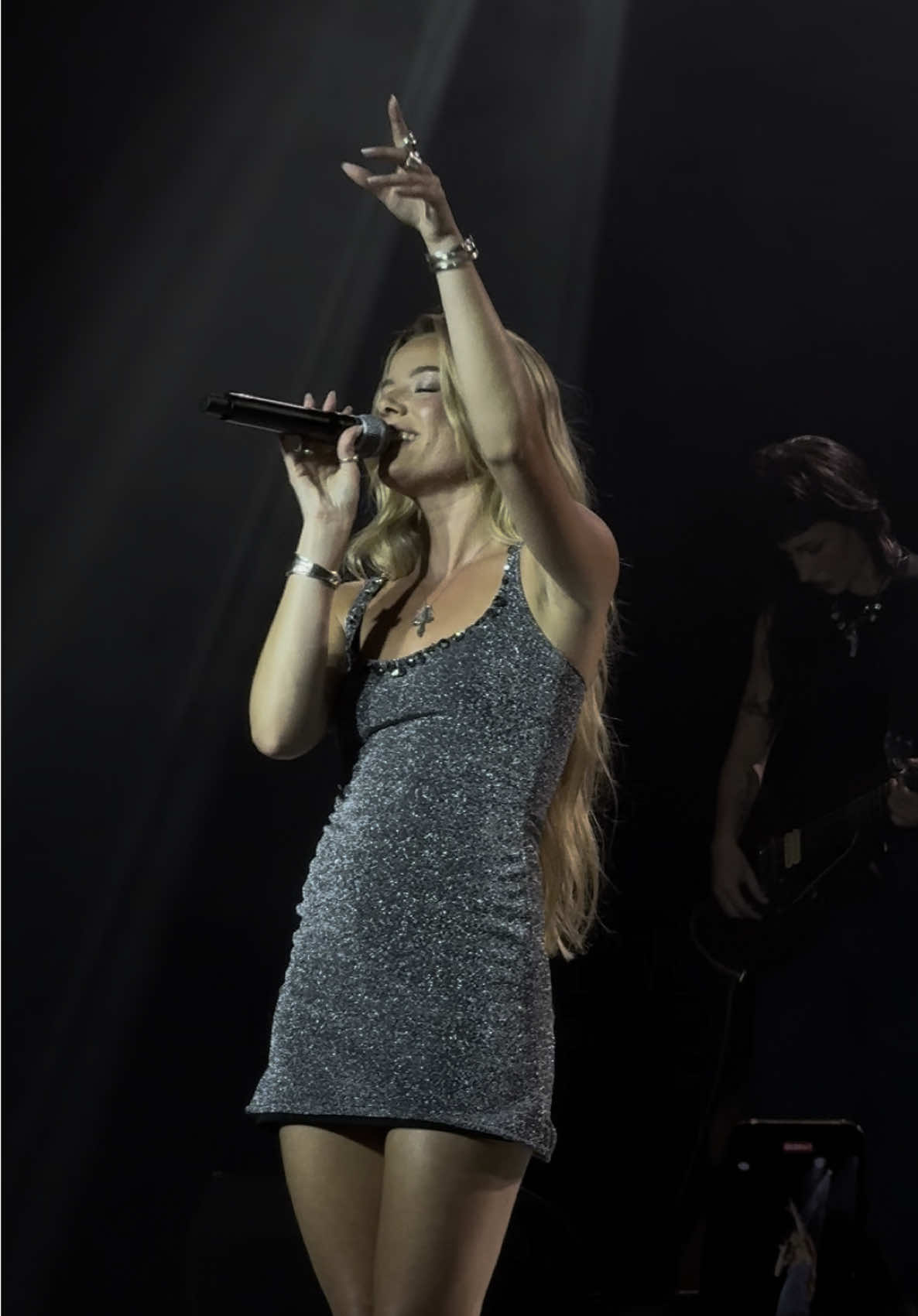 marina y su baile inolvidable ❤️‍🩹 @Marina Reche #marinareche#baileinolvidable#madrid#riviera#concierto