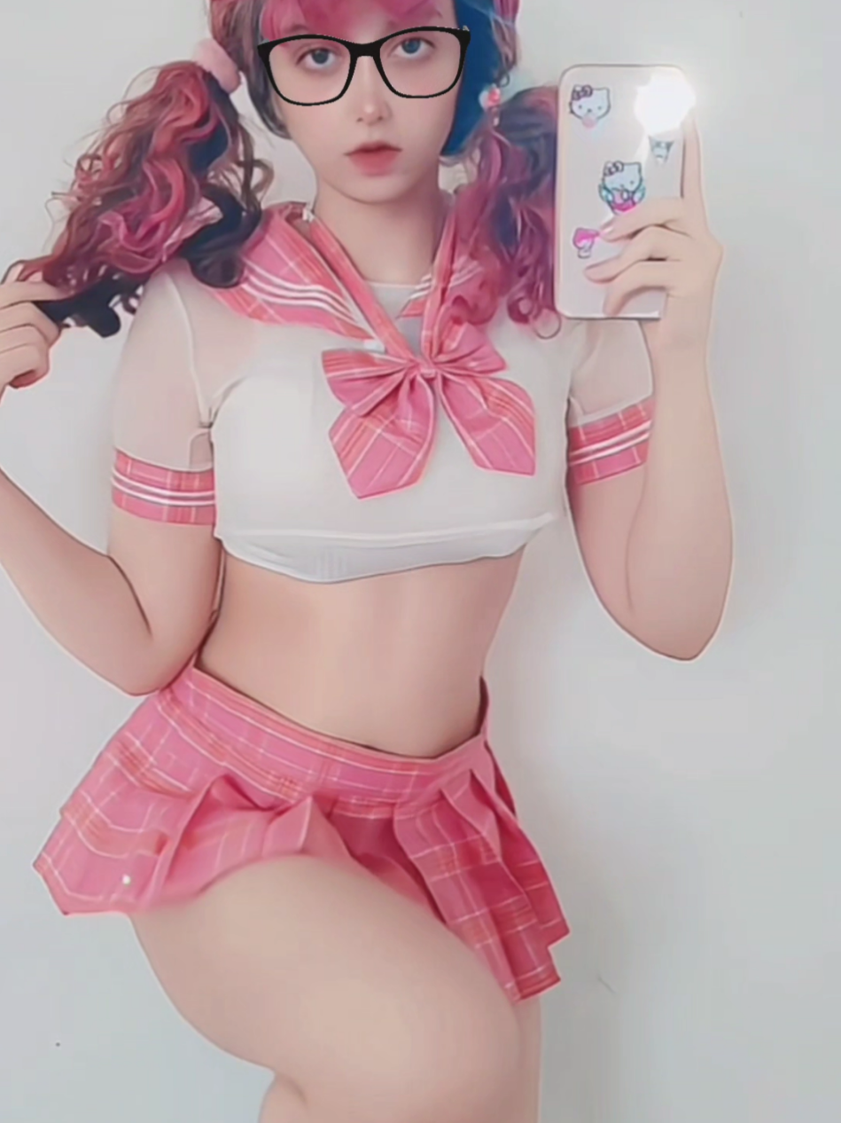 😽