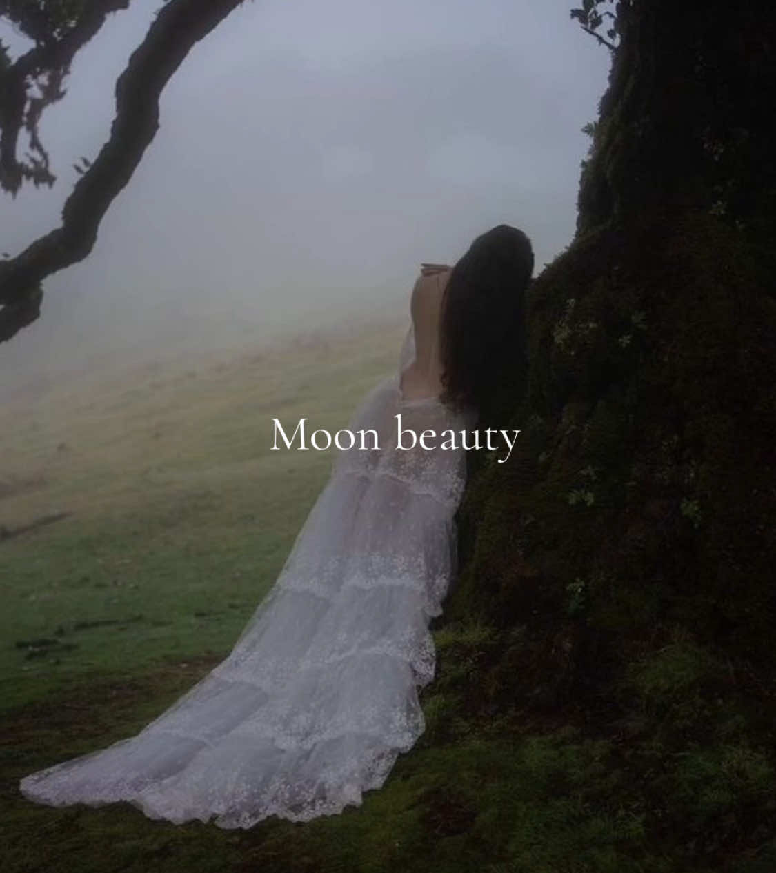 The moon obsession…🌒 #moon #moonnight #aesthetic #moongirl #beauty #dark #blue #beautyful #dream #Love #girls #woman #edit #night #magic 