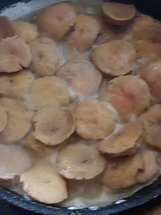 quem já comeu cunhao de boi frito kkkkkkk 😂😂