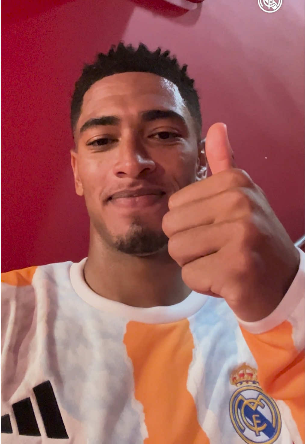 🤳 #Bellingham: “Muy contento con la victoria de hoy. Gracias por el apoyo y gracias a las personas que han viajado. Nos vemos por última vez esta temporada en el próximo partido. Queremos acabar el año de la mejor manera, así que nos vemos allí. ¡Hala Madrid!” #SevillaFCRealMadrid 