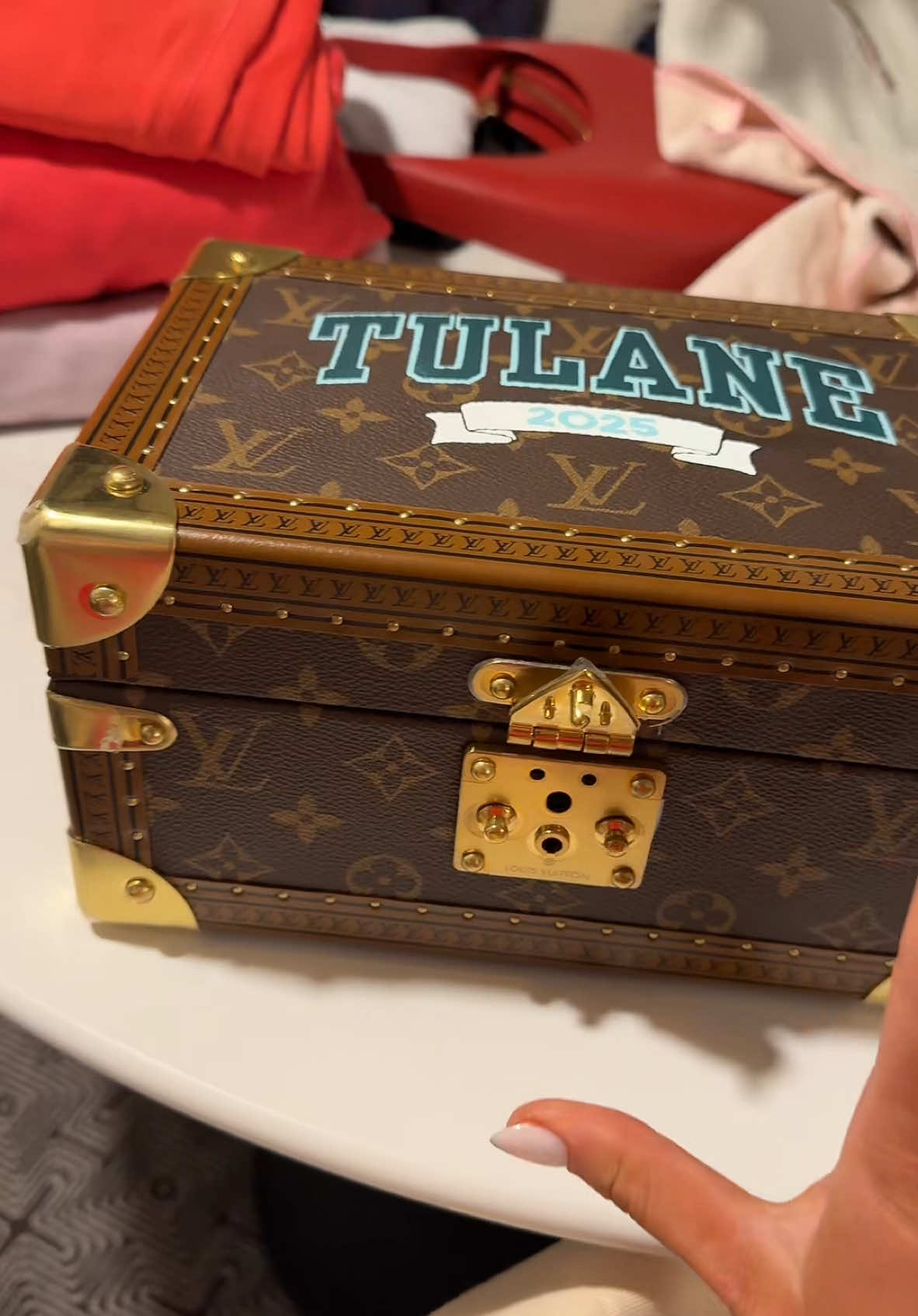 I don’t normally like to post stuff like this but I wanted to show you guys this bc it is the prettiest thing ever & I can’t believe it turned out so amazingggg @Ashtin Earle 