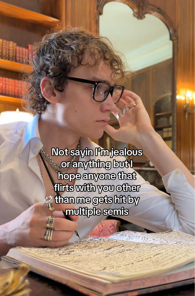 #Love #darkacademia #nyc #library #hopelessromantic 