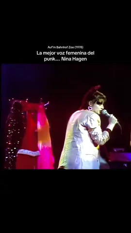 #ninahagen #70s #punk #punkrock #riotgrrrl #womeninrock #siouxsieandthebanshees #bjork #deutschrock #newwave #livemusic #Wink 